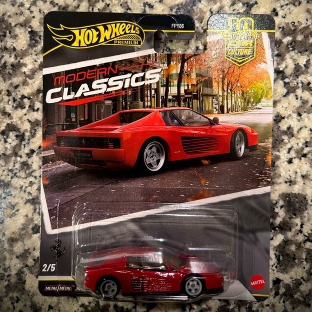 Hotwheels Premium Modern Classics Ferrari Testarossa